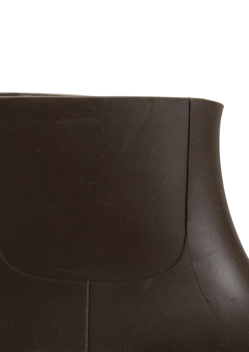 RUBBER RAIN BOOTS  36