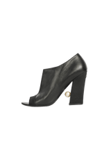LEATHER ANKLE BOOTS 38