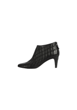 LEATHER QUILTED BOOTS 37.5