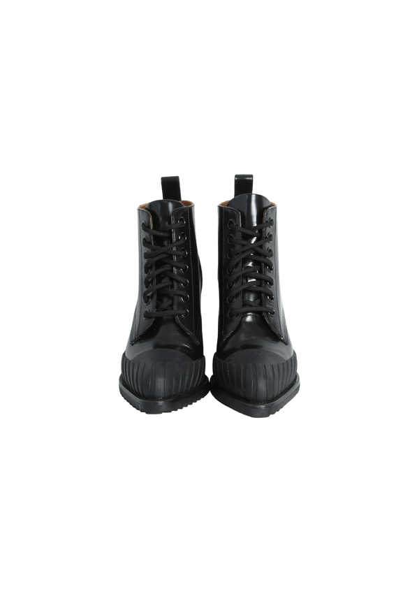 LEATHER BOOTS 34