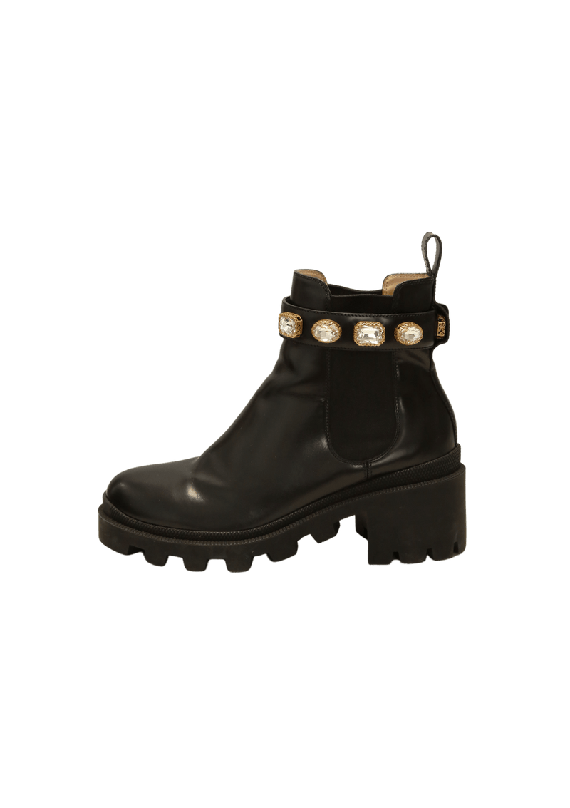 LEATHER ANKLE BOOT WITH BELT 37