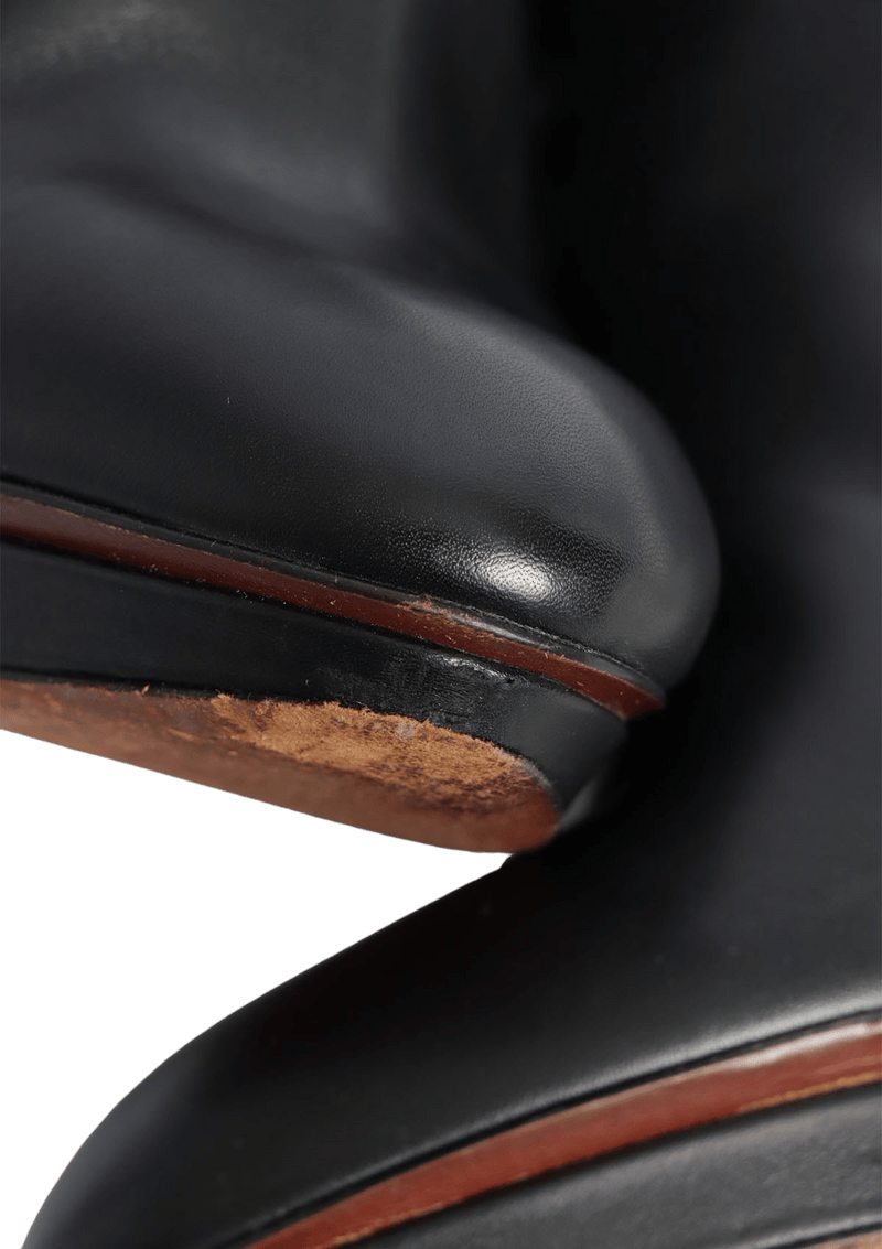 LEATHER BOOTS 37