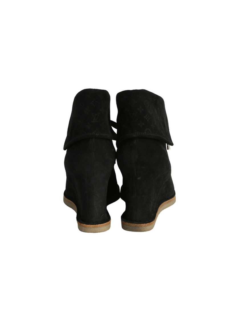 MONOGRAM SUEDE BOOTS 39