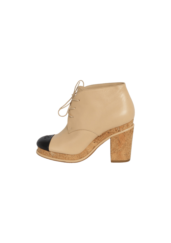 CC CAP TOE LACE UP BOOTS 35