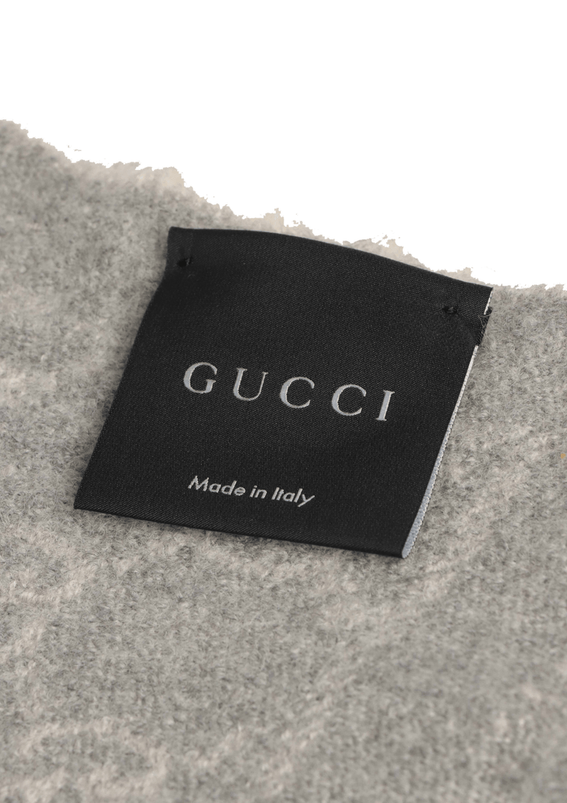 Gucci tag on scarf Clearance