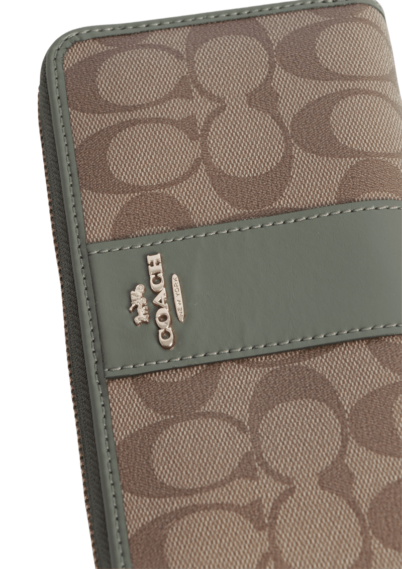 SIGNATURE ZIP AROUND WALLET