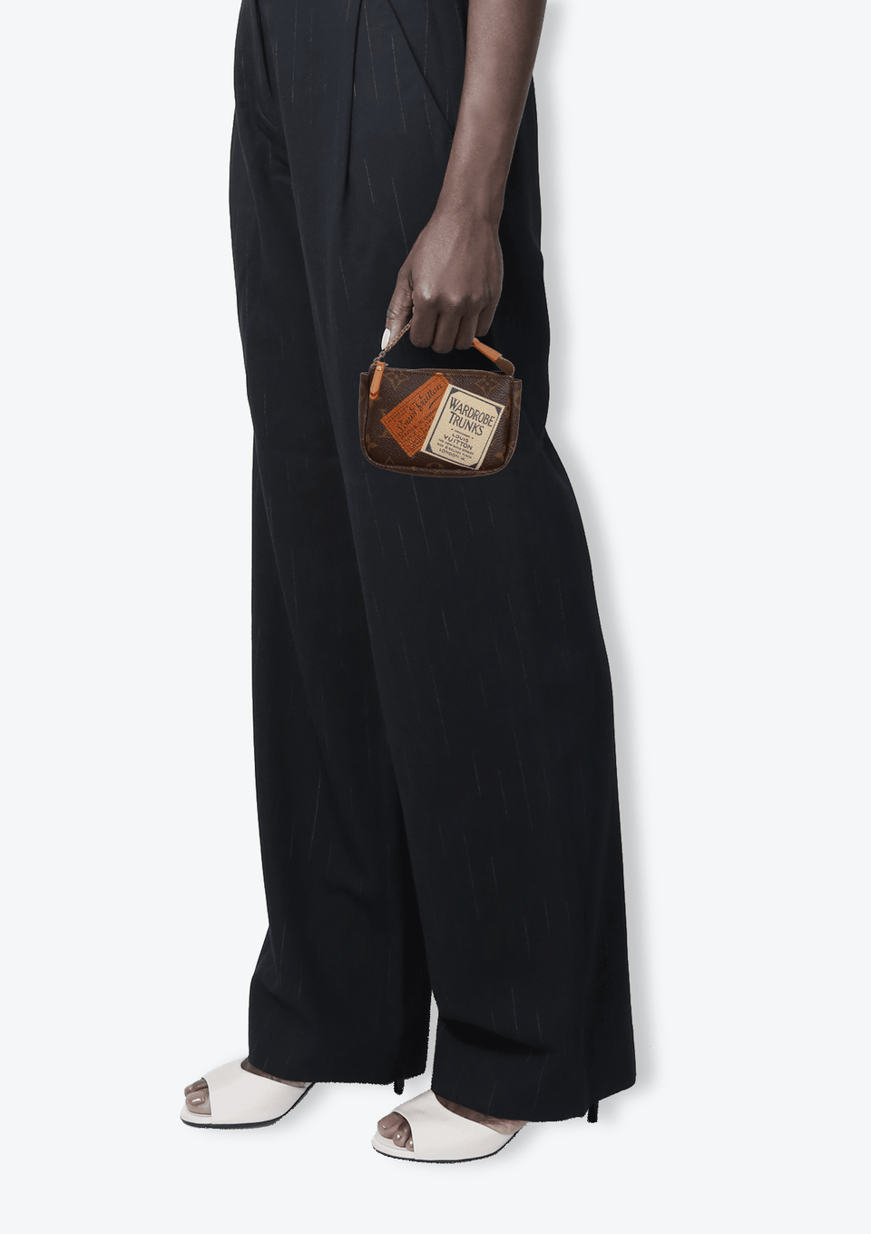 BOLSA LOUIS VUITTON MONOGRAM WARDROBE TRUNKS KEY POUCH MARROM