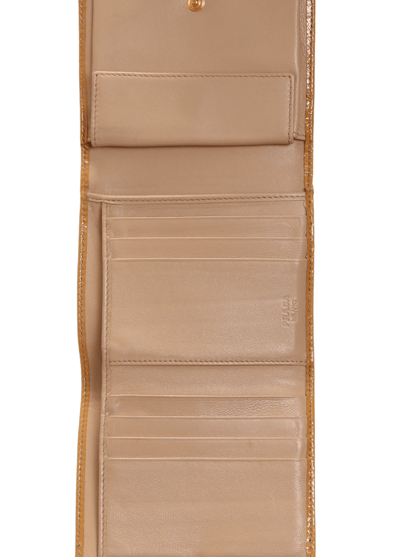 SAFFIANO VERNICE COMPACT WALLET