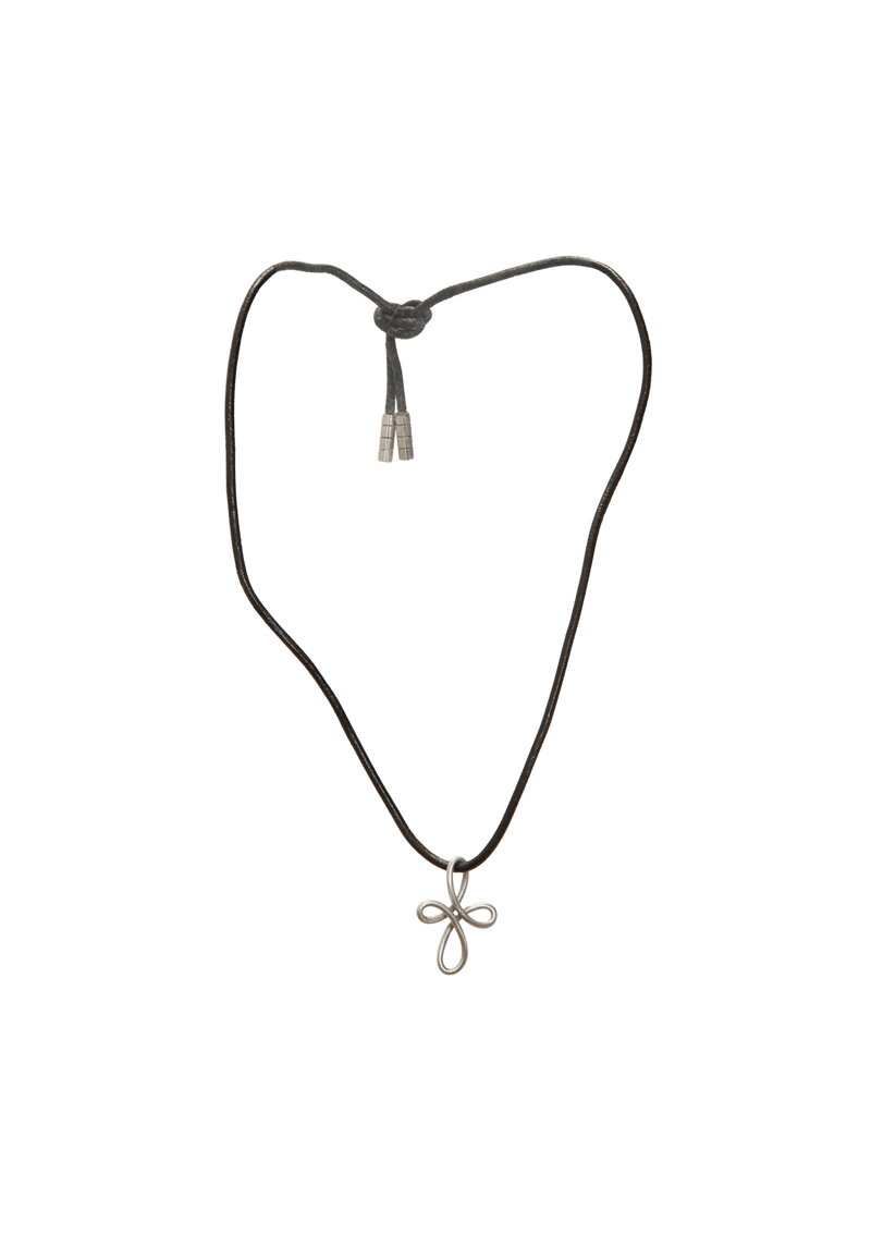 TREVO NECKLACE