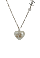 HEART PENDANT CC LOGO NECKLACE