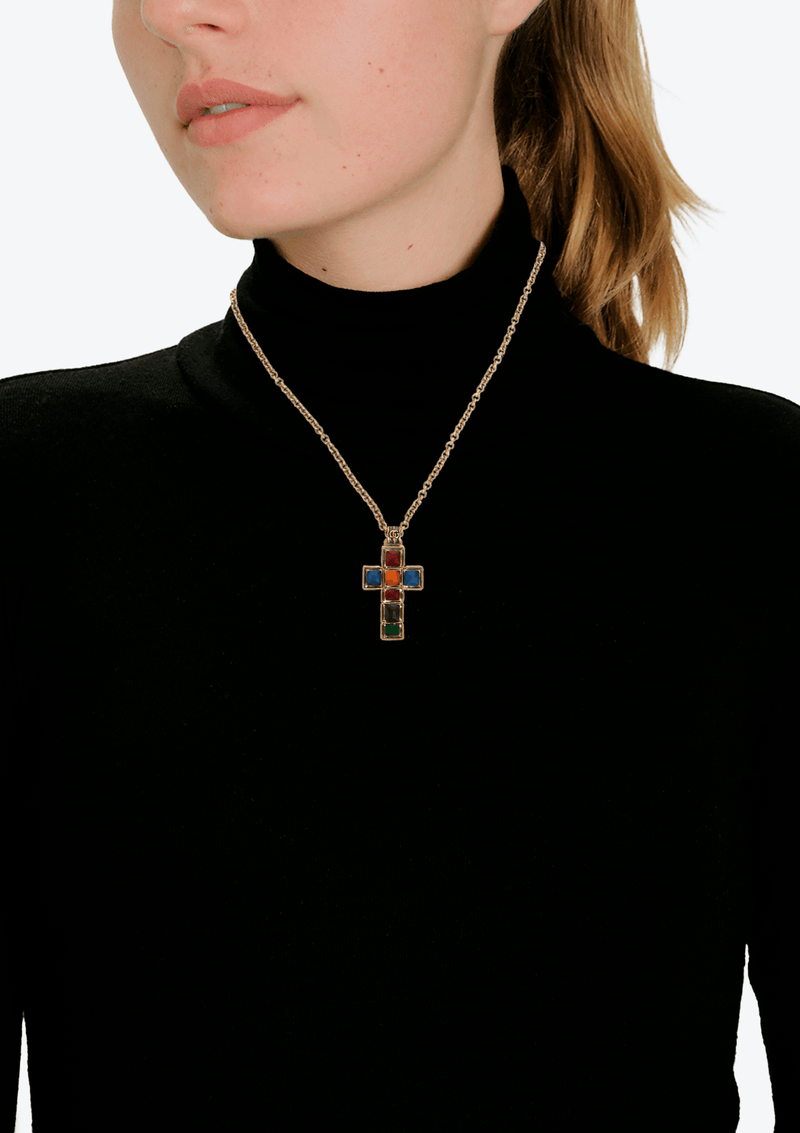 CROSS PENDANT NECKLACE