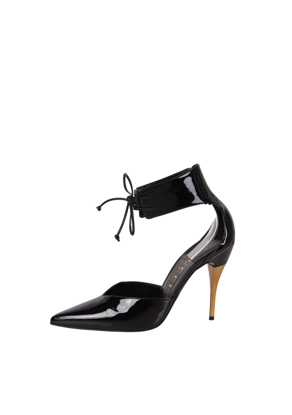 PATENT LEATHER PUMPS 39