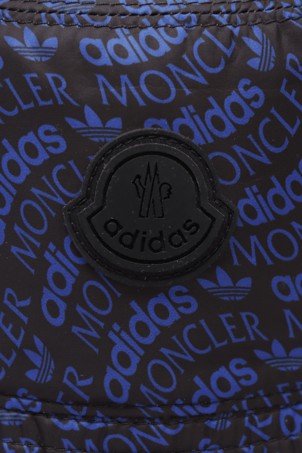 CHAPÉU MONCLER X ADIDAS ORIGINALS REVERSIBLE BUCKET HAT BICOLOR G CHAPÉU MONCLER X ADIDAS ORIGINALS REVERSIBLE BUCKET HAT BICOLOR G