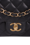 MAXI CLASSIC DOUBLE FLAP CAVIAR