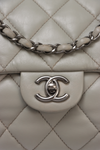 MEDIUM CLASSIC SINGLE FLAP LAMBSKIN