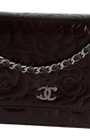 CAMELLIA WALLET ON CHAIN PATENT LEATHER