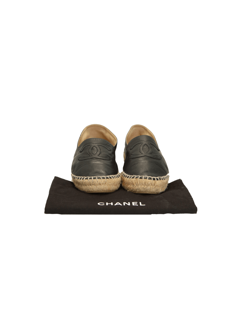 INTERLOCKING CC LOGO LEATHER ESPADRILLES 38