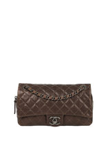 JUMBO EASY FLAP BAG CAVIAR