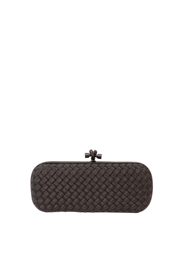CLUTCH ELONGATED KNOT