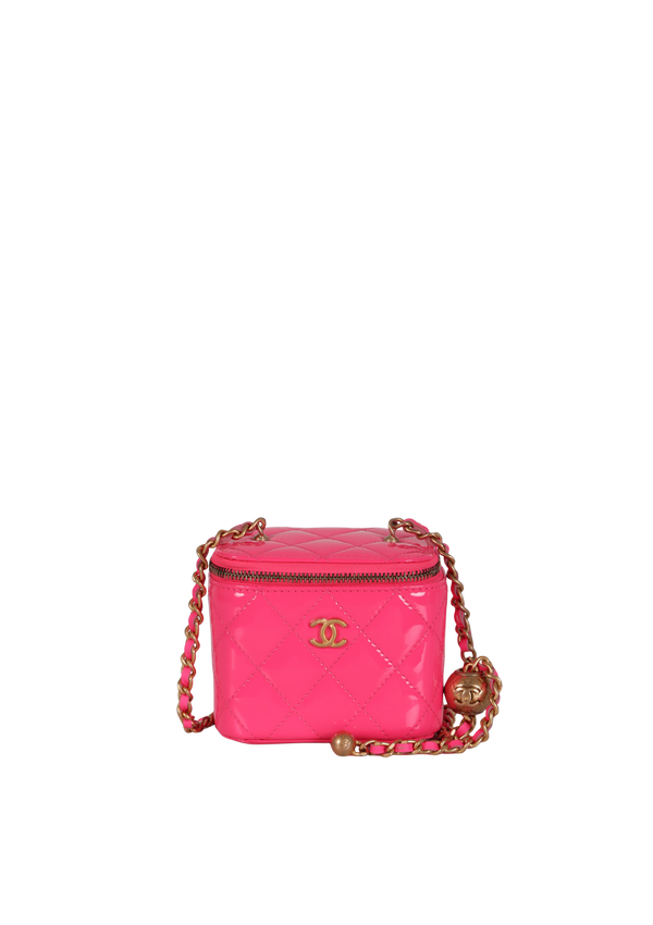 QUILTED PATENT PEARL CRUSH MICRO VANITY CASE