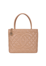MEDALLION QUILTED TOTE CAVIAR
