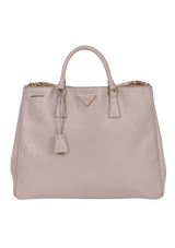 SAFFIANO LUX DOUBLE ZIP GALLERIA