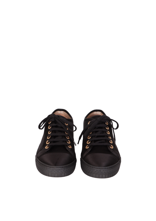 INTERLOCKING CC SNEAKERS