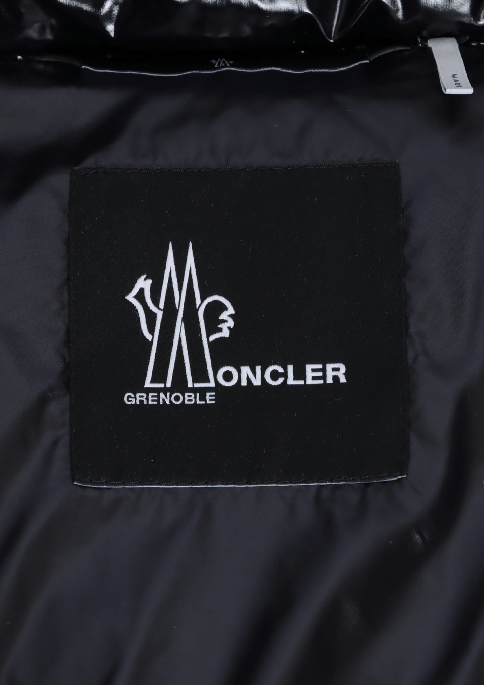 JAQUETA MONCLER DOWN JACKET PRETO 42 ORIGINAL – Gringa