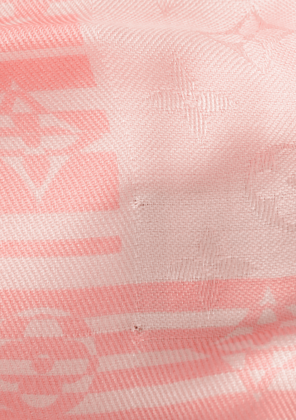 MONOGRAM SHINE SCARF