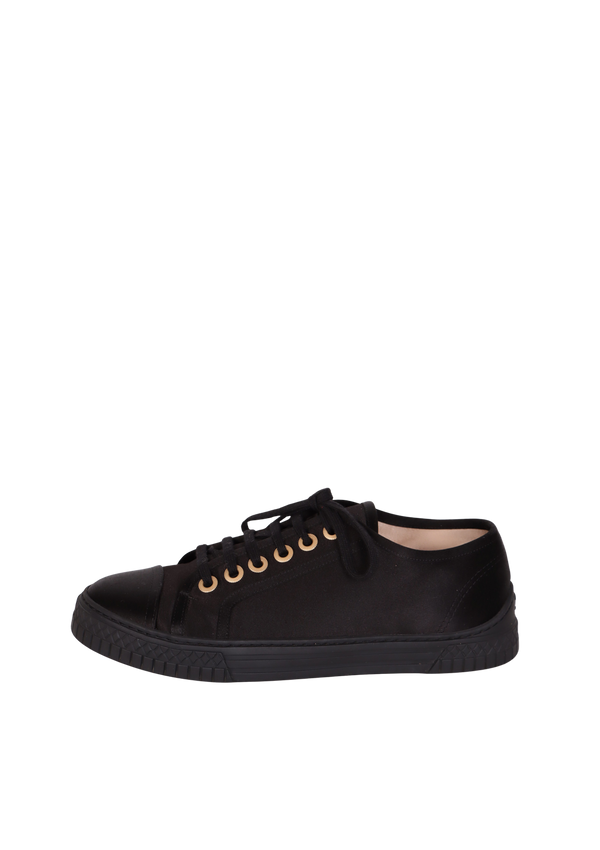 INTERLOCKING CC SNEAKERS