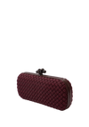 CLUTCH ELONGATED KNOT