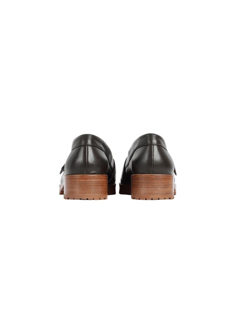 LEATHER LOAFERS 38