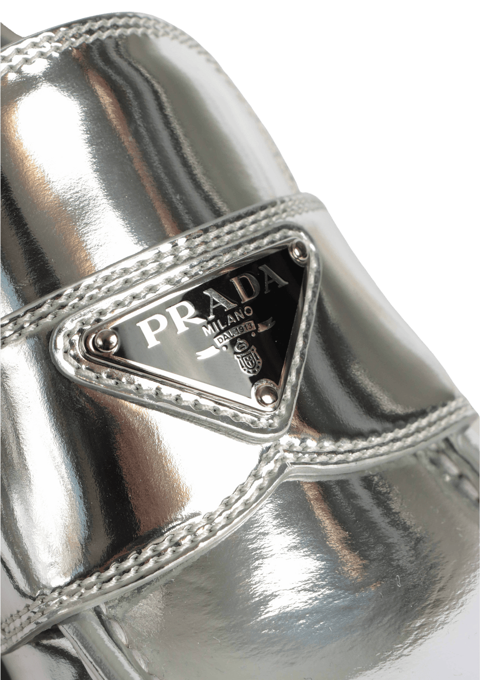 MOCASSIM PRADA CHOCOLATE METALLIC LOAFERS 36.5 PRATA ORIGINAL – Gringa