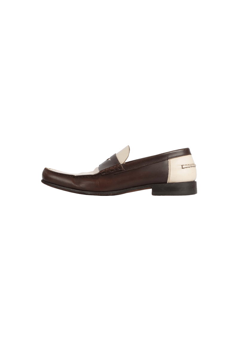 LEATHER LOAFERS 39