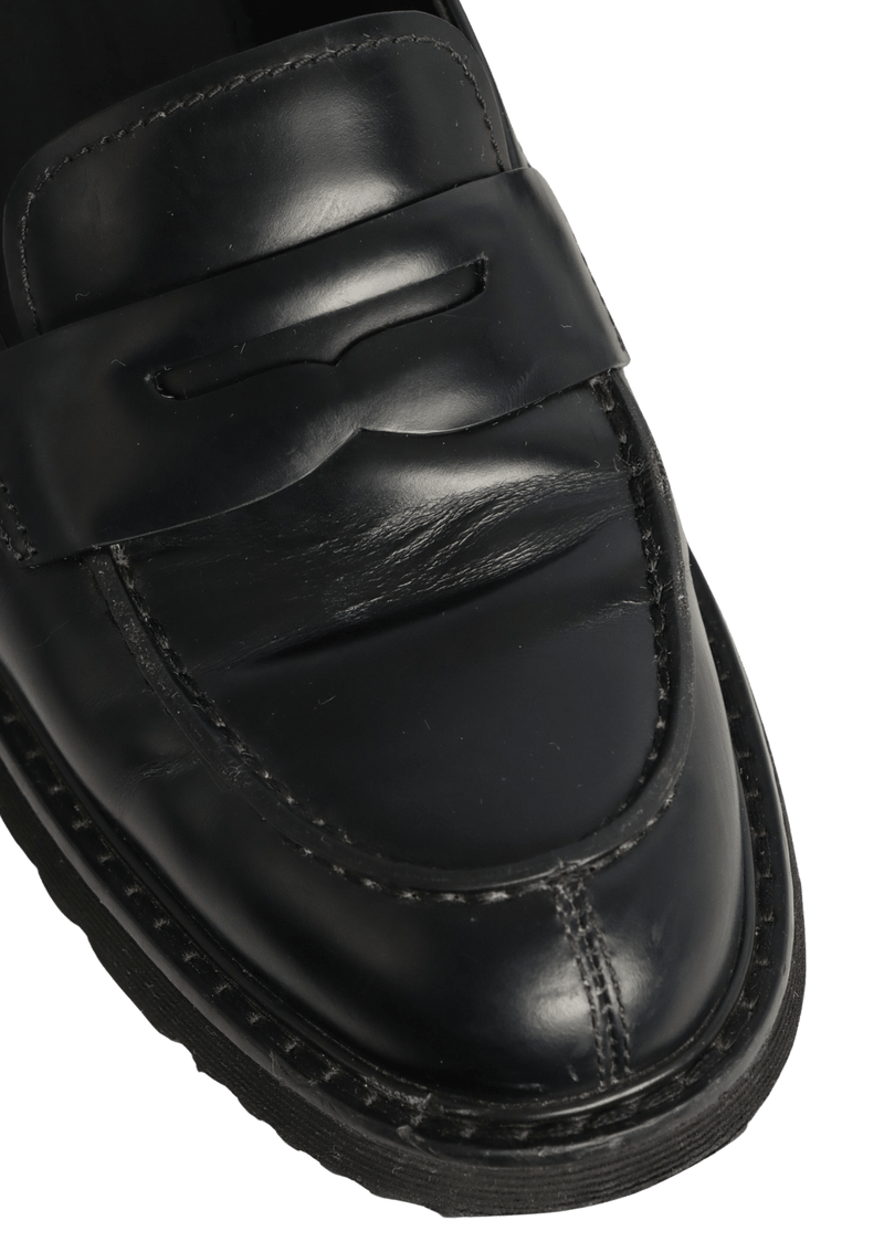 LEATHER LOAFERS 39