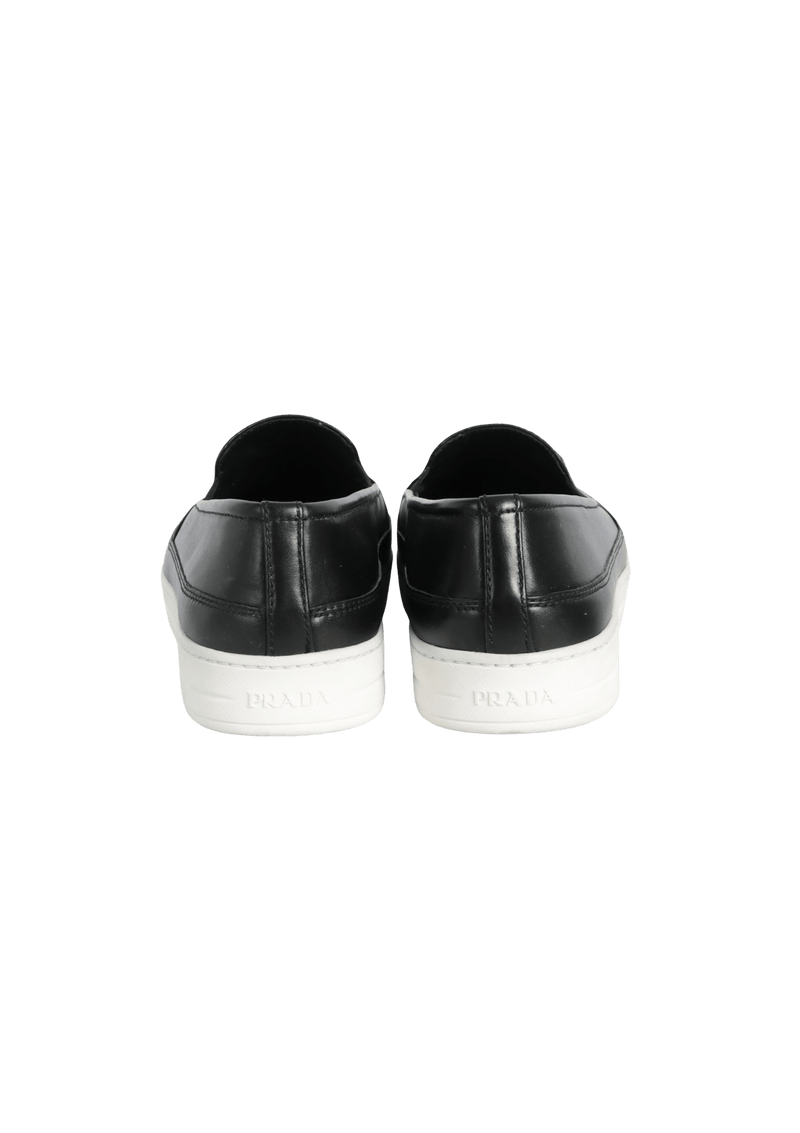 LEATHER SLIP ON SNEAKERS 37.5