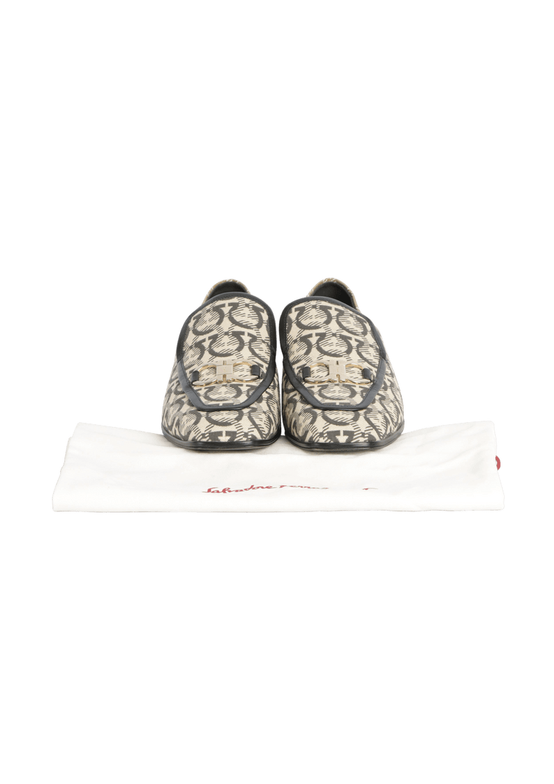 PRINTED LOAFERS 37