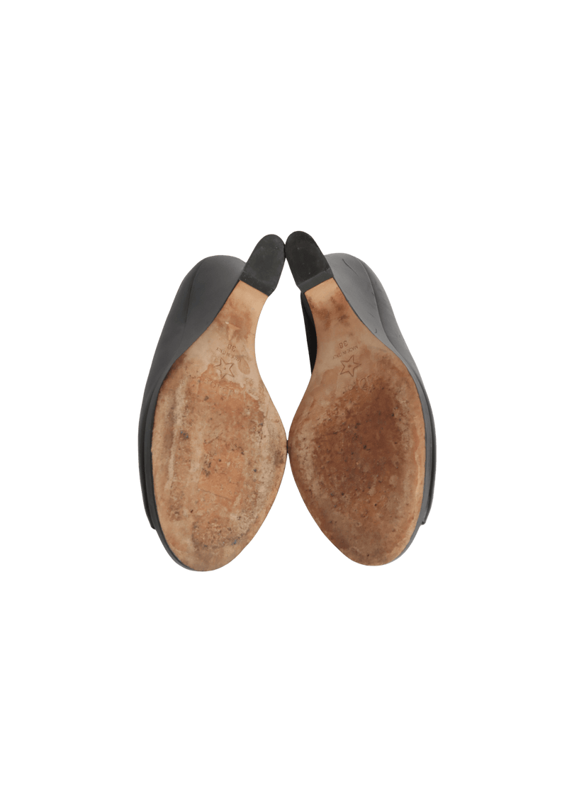 LEATHER MULES 36
