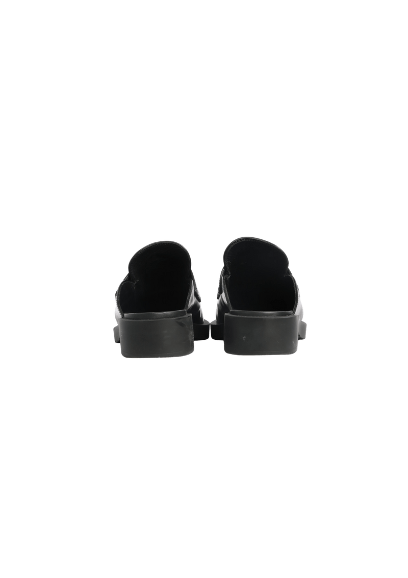 LEATHER MULES 37