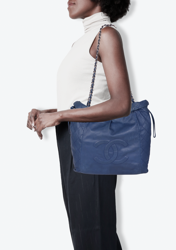 31 DRAWSTRING TOTE