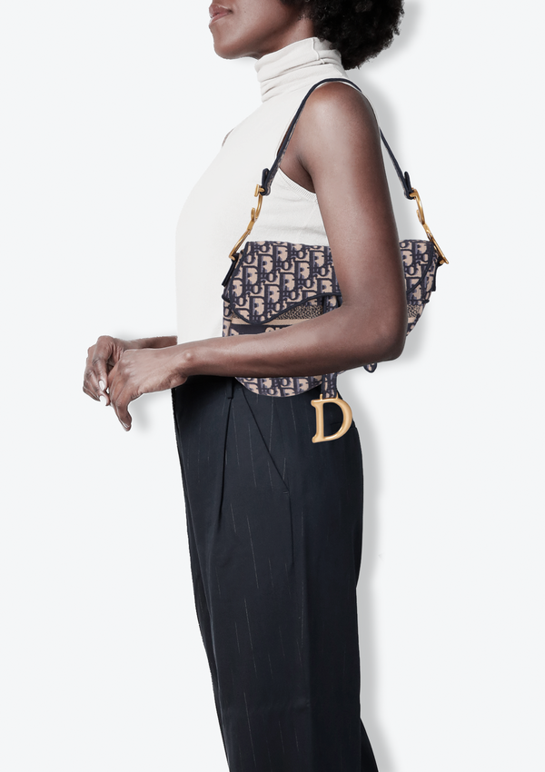 MEDIUM OBLIQUE SADDLE BAG
