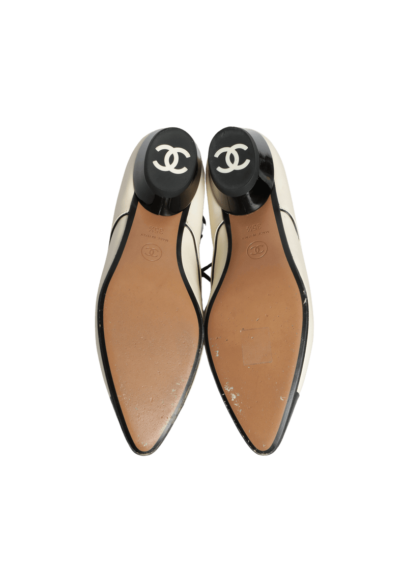 INTERLOCKING CC LOGO OXFORDS  33.5