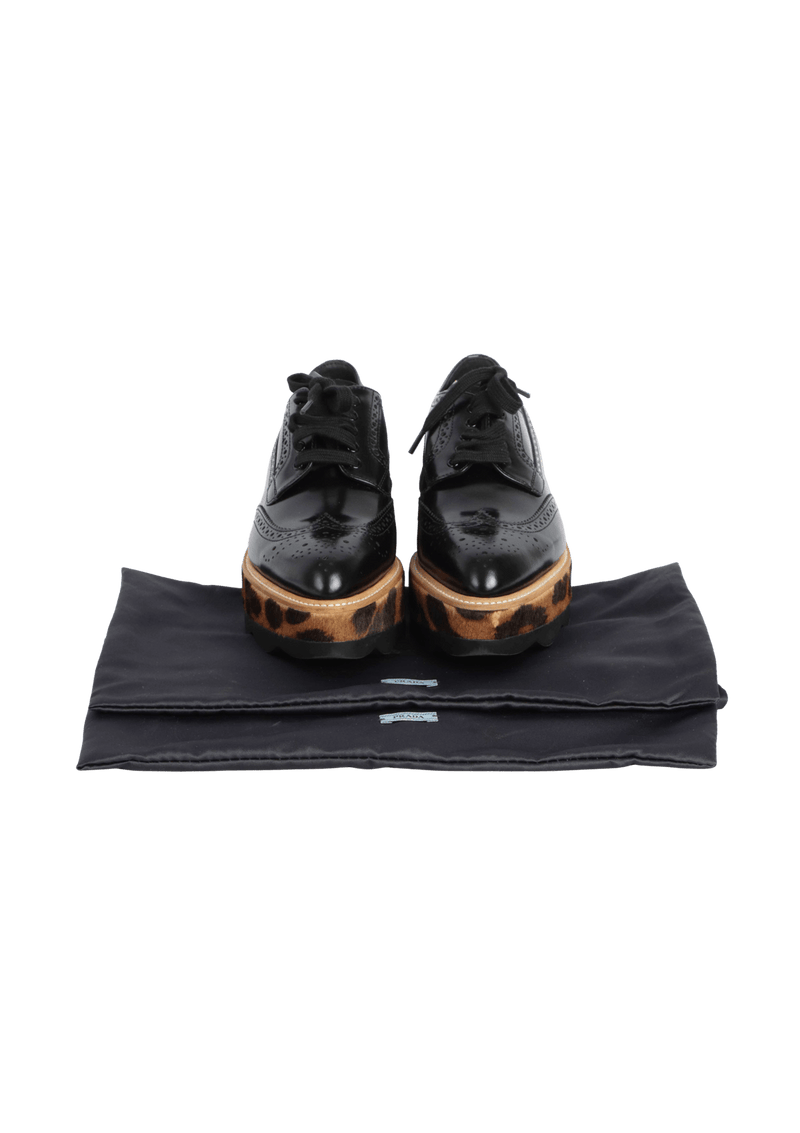 LEATHER OXFORDS 35