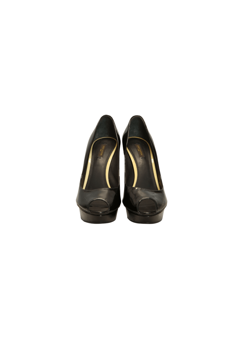 PATENT EYELINE PLATFORM PUMPS 39