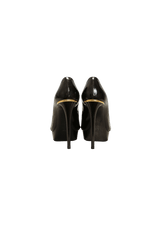 PATENT EYELINE PLATFORM PUMPS 39