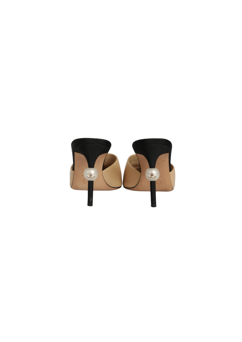 CAP TOE CC PEARL MULES 36