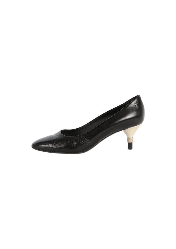 CC CAP TOE PUMPS 38.5