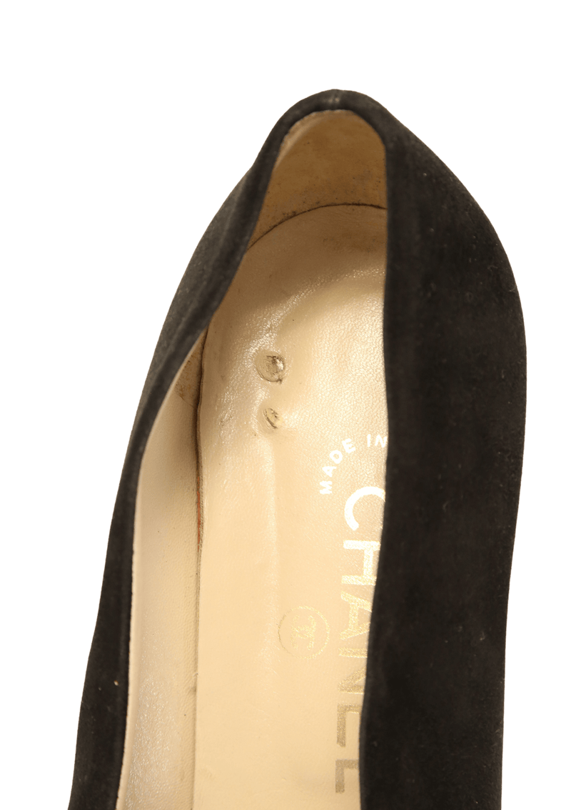 VINTAGE SUEDE PUMPS 38.5