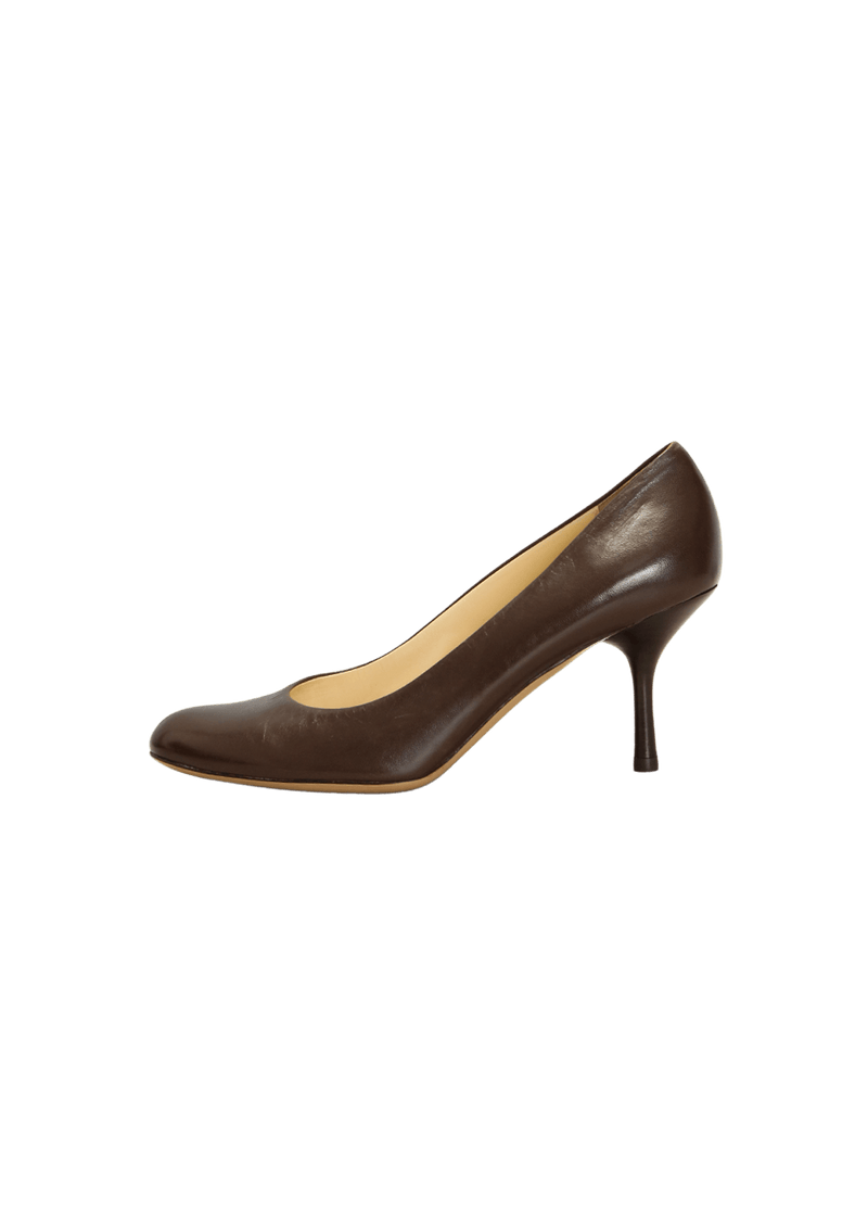 LEATHER PUMPS 37