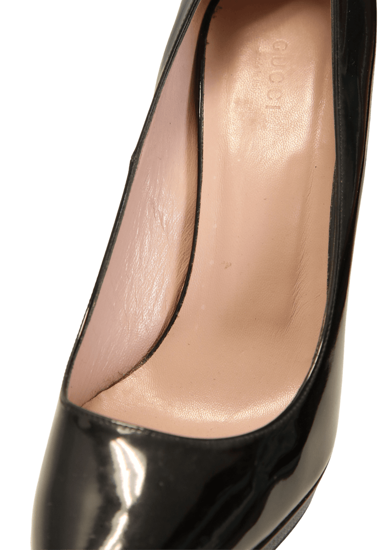 PATENT LEATHER PUMPS 40